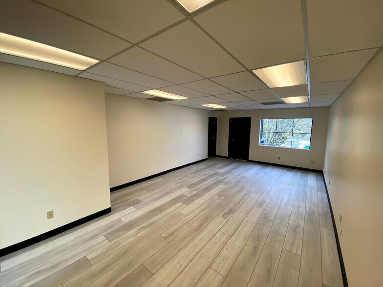 More Photos Of 45 Front St S, Issaquah Office For Lease
