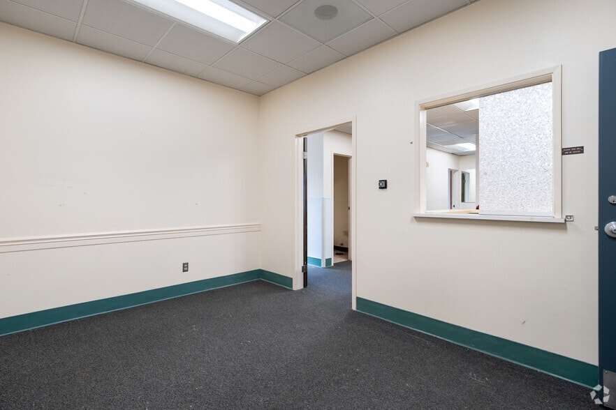 More Photos Of 13847 E 14th St, San Leandro Medical For Lease