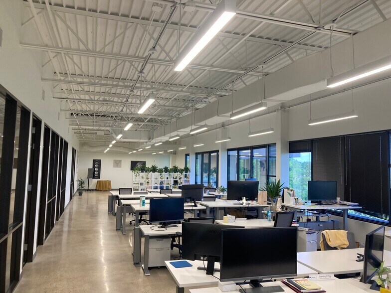 More Photos Of 3409 Executive Center Dr, Austin Unknown For Lease