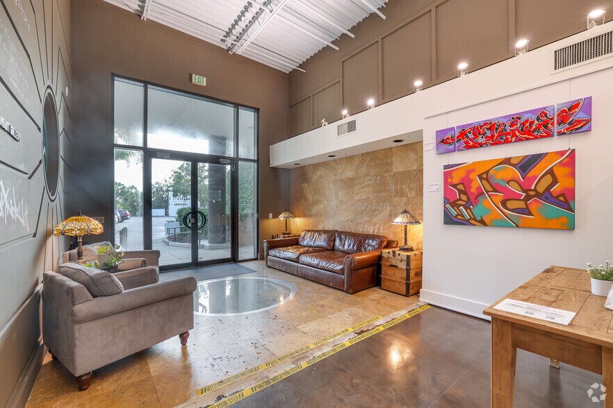 More Photos Of 1001 N Orange Ave, Orlando Coworking Space