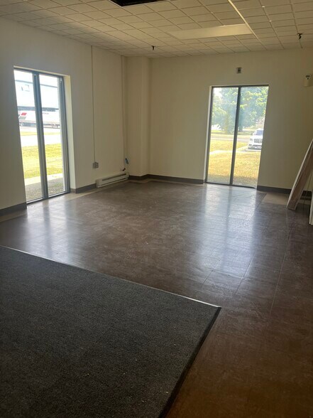 More Photos Of 2911 W Reach Rd, Williamsport Manufacturing For Sale