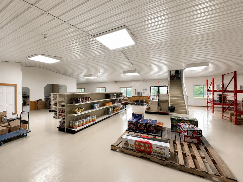 More Photos Of 10285 US-60, Irvington Freestanding For Sale
