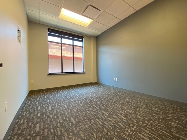More Photos Of 1265 Main St, Stevens Point Medical For Lease
