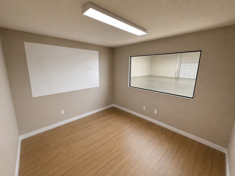 More Photos Of 2401 Destiny Way, Odessa Warehouse For Sale