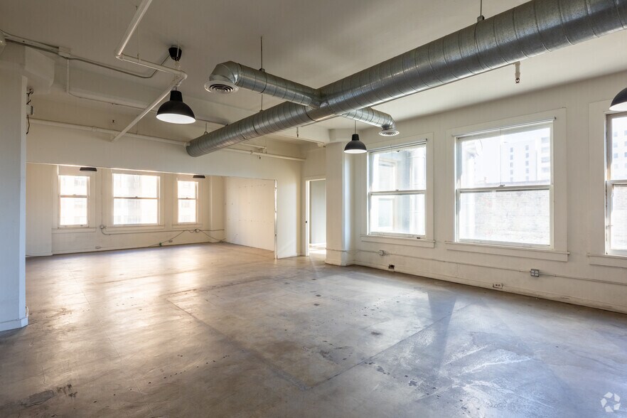 More Photos Of 724 S Spring St, Los Angeles Loft Creative Space For Lease