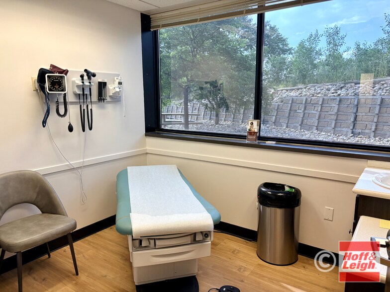 More Photos Of 1001 S Perry St, Castle Rock Medical For Sale