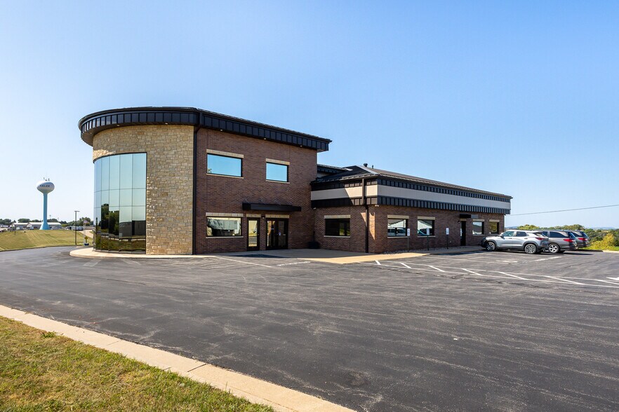 More Photos Of 3681 Prism Ln, Kieler Office For Sale