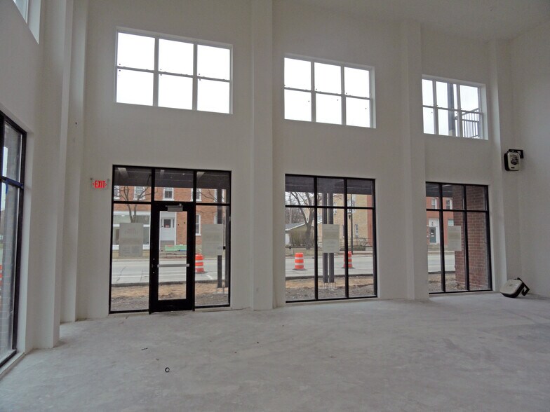 More Photos Of 419 Donald Driver Way, Green Bay Apartments For Lease