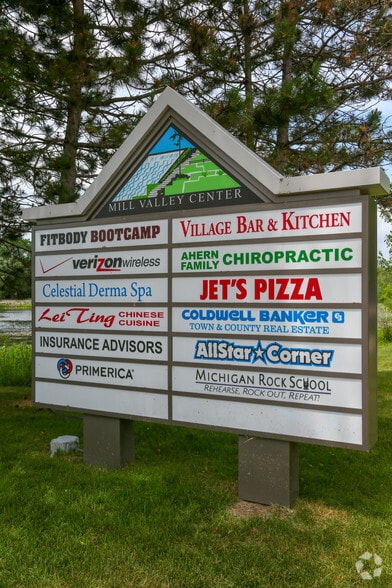 More Photos Of 525 N Main St, Milford Storefront For Sale