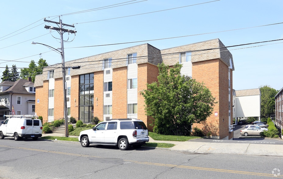 More Photos Of 575 Ellsworth St, Bridgeport Apartments For Sale