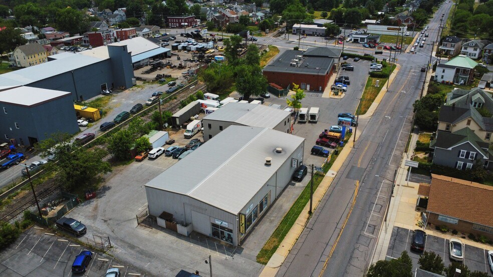 More Photos Of 916-926 S Potomac St, Hagerstown Service For Lease