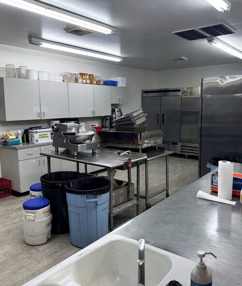 More Photos Of 9623 Zaka Rd, Houston Warehouse For Sale
