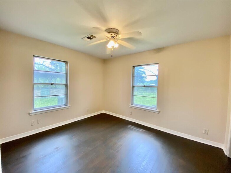 More Photos Of 6718 Sjolander Rd, Baytown Land For Sale