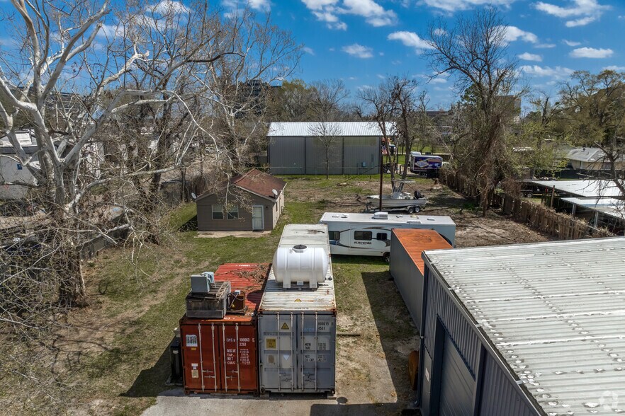 More Photos Of 5410 Dow Rd, Houston Manufacturing For Sale