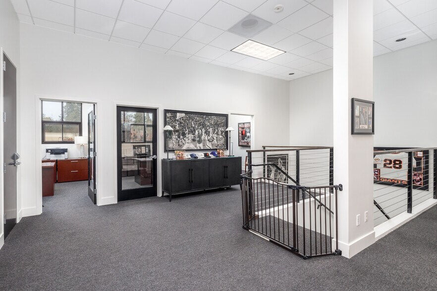 More Photos Of 125-175 Foss Creek Cir, Healdsburg Medical For Lease