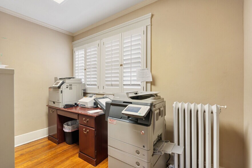 More Photos Of 1201 E Walnut St, Springfield Loft Creative Space For Sale