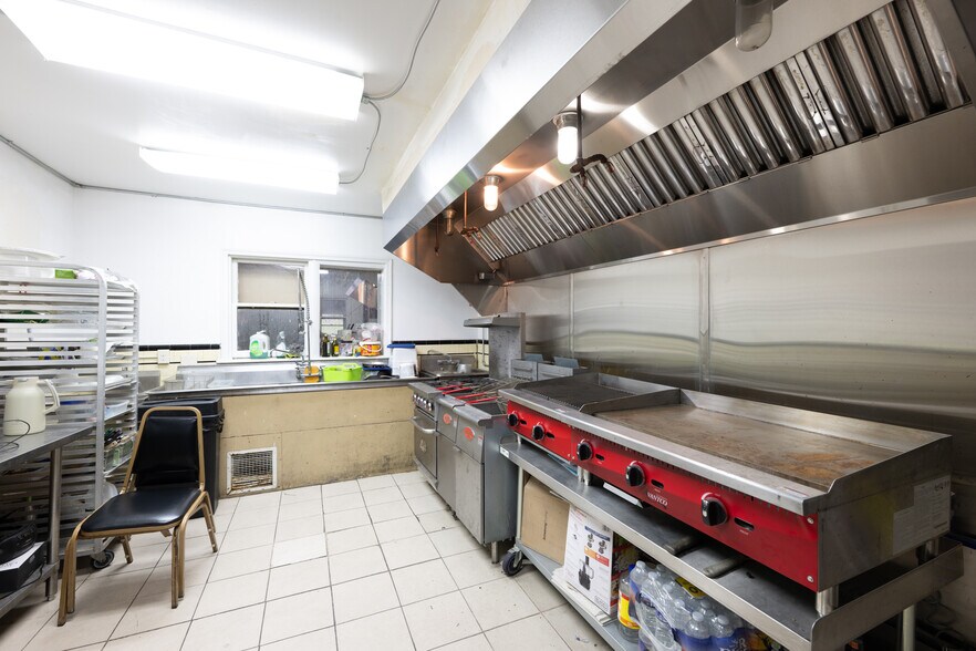 More Photos Of 1635 Broadway, Bethlehem Storefront For Sale