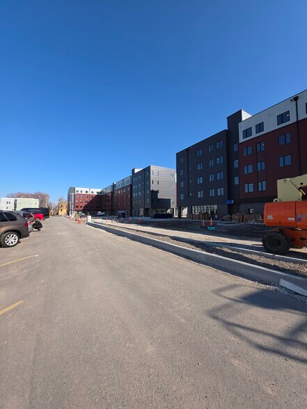 More Photos Of 450 S Park Ave, Buffalo Storefront Retail Residential For Lease
