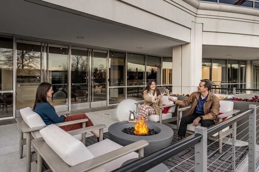 More Photos Of 12120 Sunrise Valley Dr, Reston Office For Lease