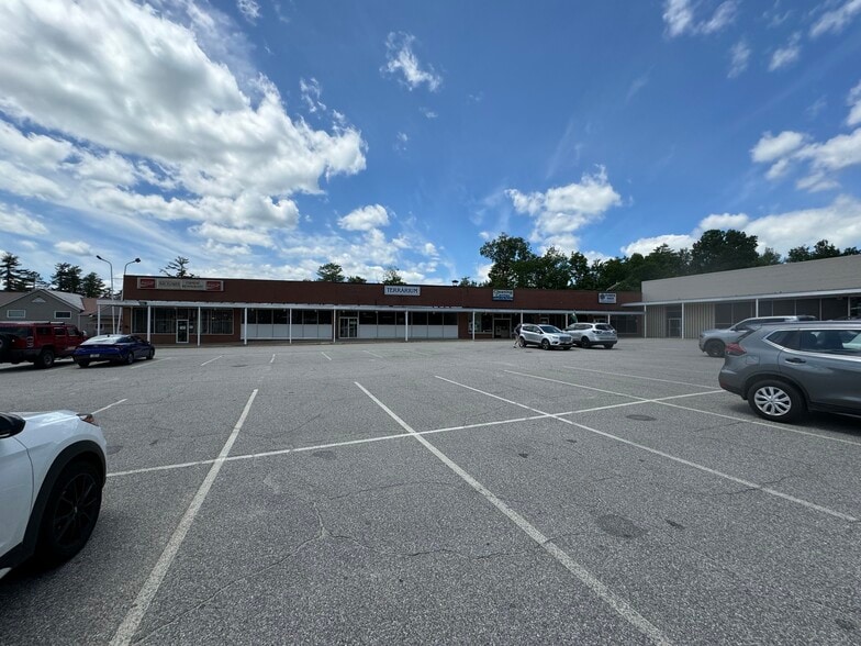 More Photos Of 179 Main St, South Paris Unknown For Lease