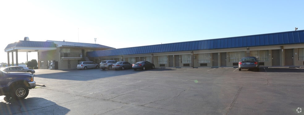 More Photos Of 1414 John Harden Dr, Jacksonville Hotel For Sale