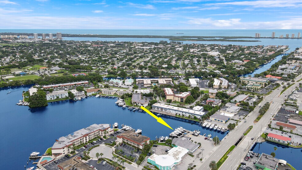 More Photos Of 631 Northlake Blvd, North Palm Beach Marina For Sale