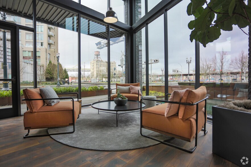 More Photos Of 1250 NW 9th Ave, Portland Office For Lease