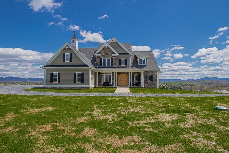 More Photos Of 243 Barrenridge rd, Staunton Specialty For Sale