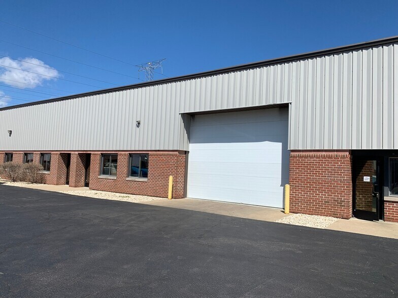 More Photos Of 155 E Chicago St, Cary Warehouse For Lease