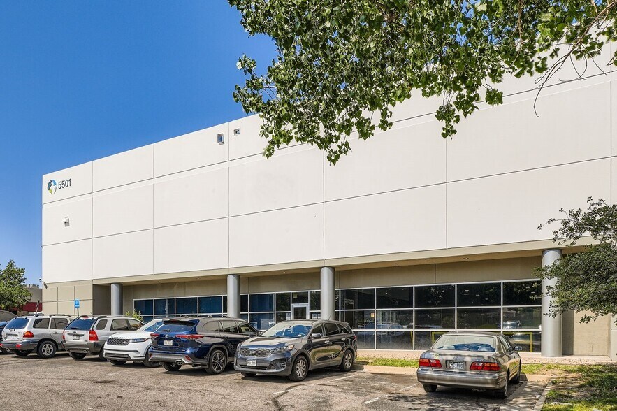 More Photos Of 5501 Peoria St, Denver Warehouse For Lease