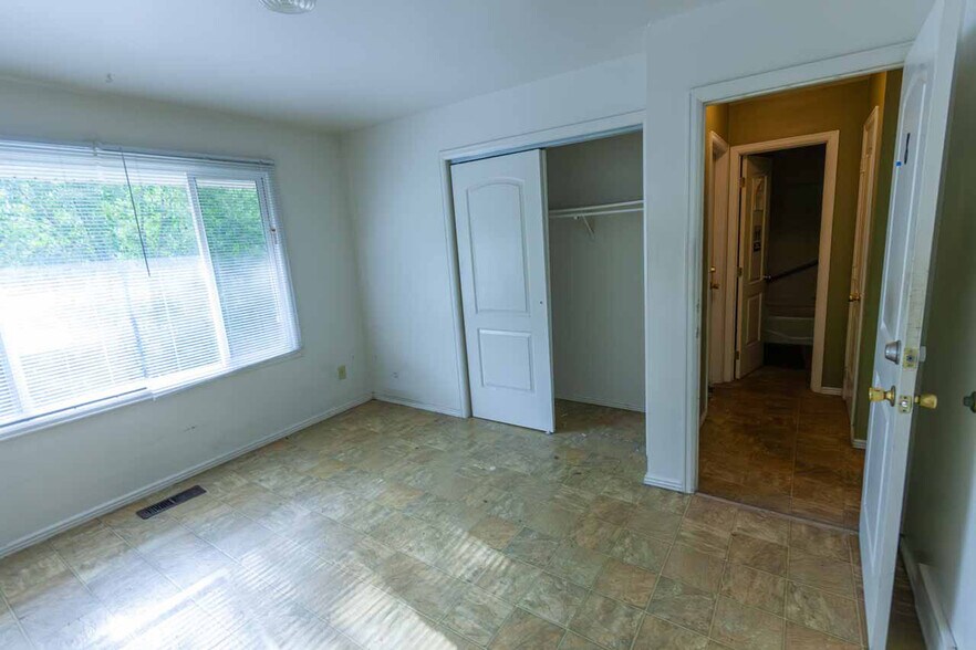 More Photos Of 101 Buckingham St, Fort Collins Apartments For Sale