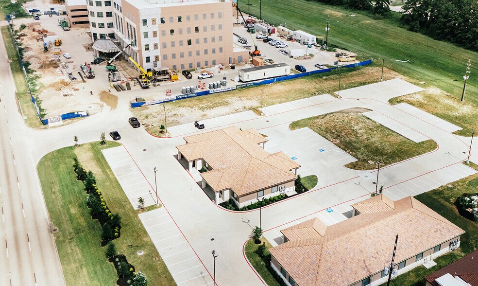 More Photos Of 8525 N Sam Houston Pkwy E, Humble Office For Sale