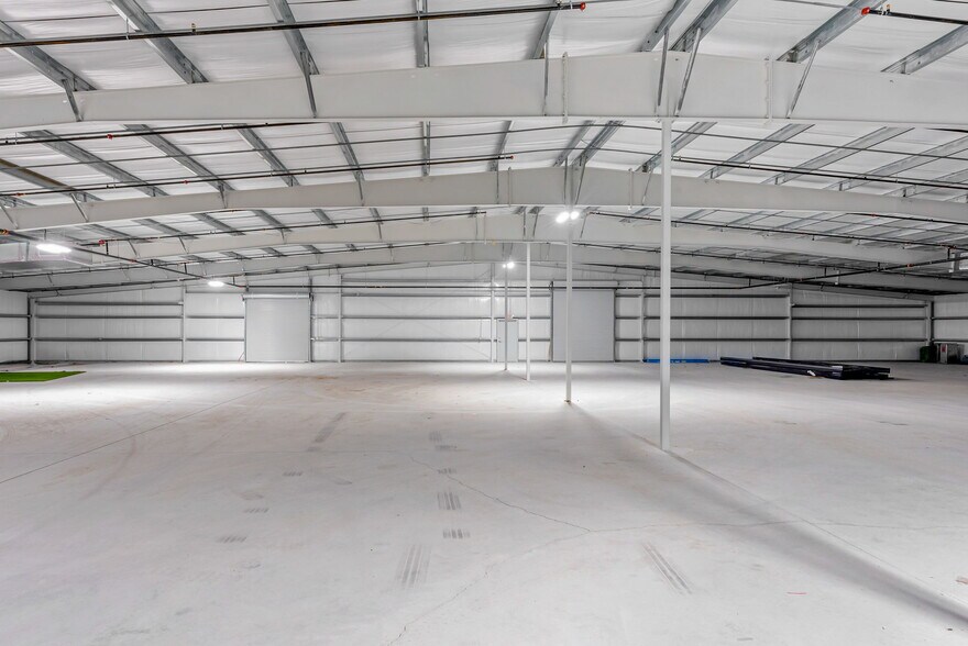 More Photos Of 10012 State Road 52, Hudson General Retail For Sale