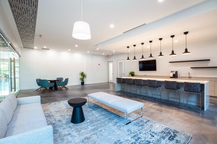 More Photos Of 8529 South Park Cir, Orlando Unknown For Lease