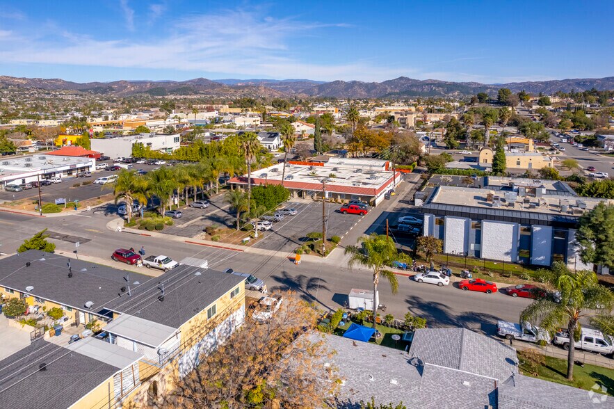 More Photos Of 925 E Pennsylvania Ave, Escondido Medical For Lease