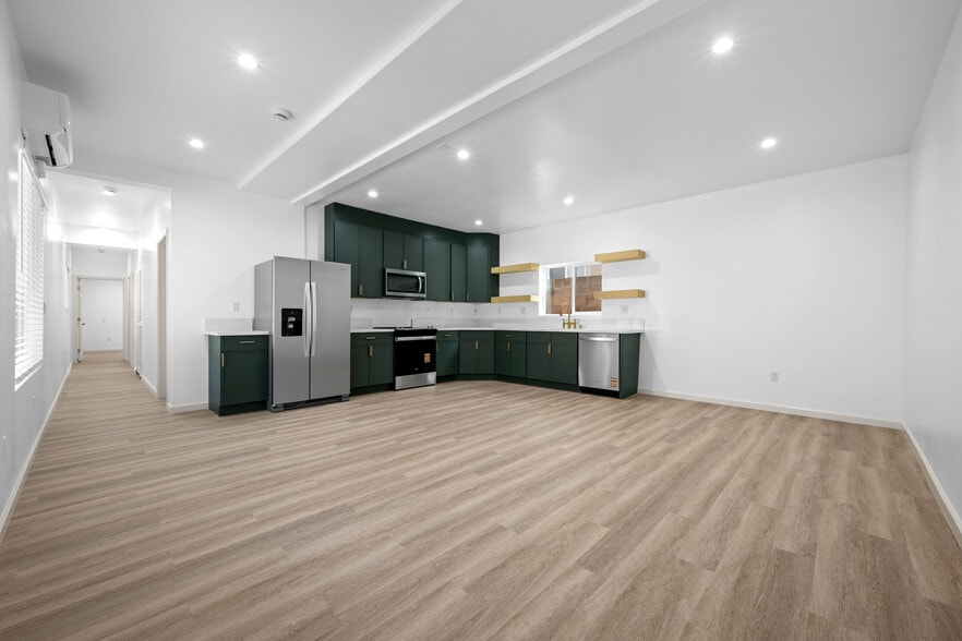 More Photos Of 2114 Clark Ln, Redondo Beach Multifamily For Sale