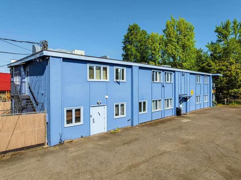 More Photos Of 944 W 5th Ave, Eugene Office For Sale