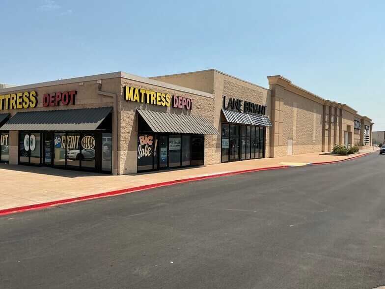Primary Photo Of 3712 Call Field Rd, Wichita Falls Department Store For Lease