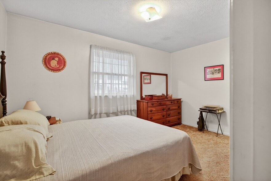 More Photos Of 990 Chicago Ave, Harrisonburg Apartments For Sale