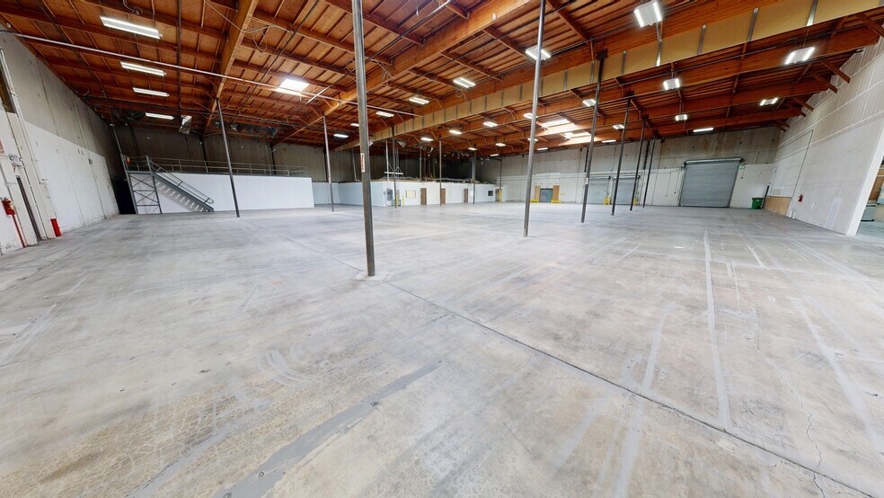 More Photos Of 8450 Belvedere Ave, Sacramento Warehouse For Lease