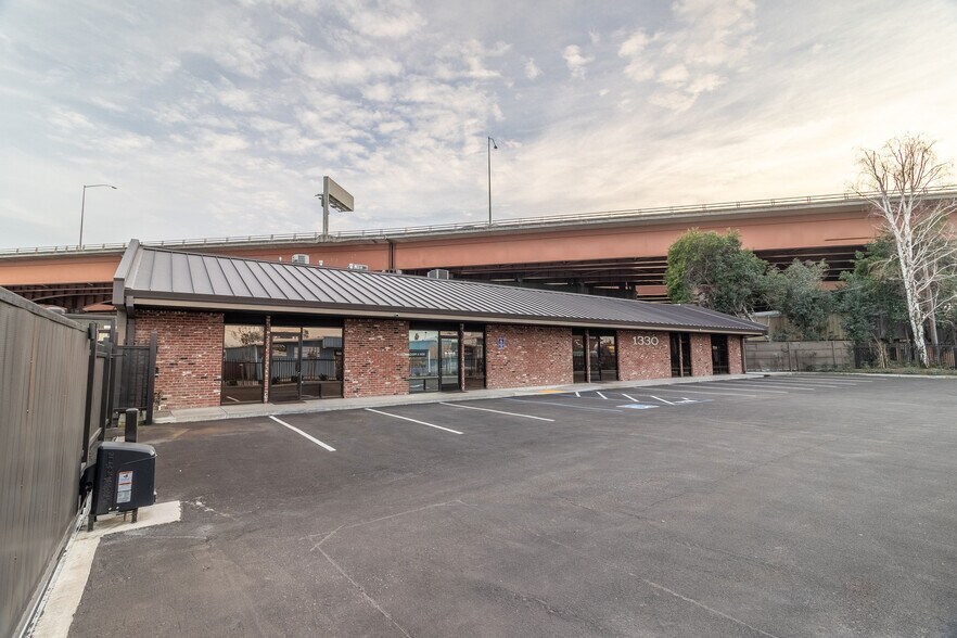 More Photos Of 1330 W Fremont St, Stockton Office For Lease