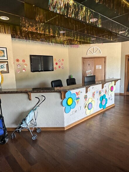 More Photos Of 2222 W Hefner Rd, Oklahoma City Storefront Retail Office For Lease