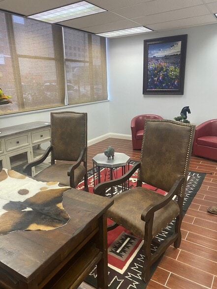 More Photos Of 200 W Illinois Ave, Midland Office For Lease