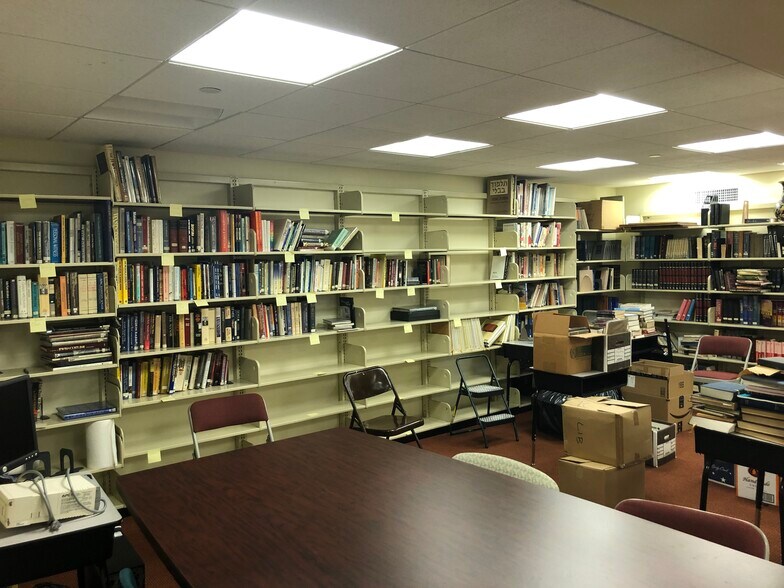 More Photos Of 2966 Crompond Rd, Yorktown Heights Schools For Lease