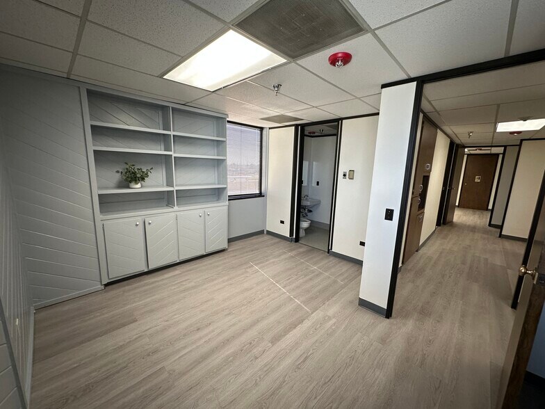 More Photos Of 2323 16th St, Bakersfield Medical For Lease