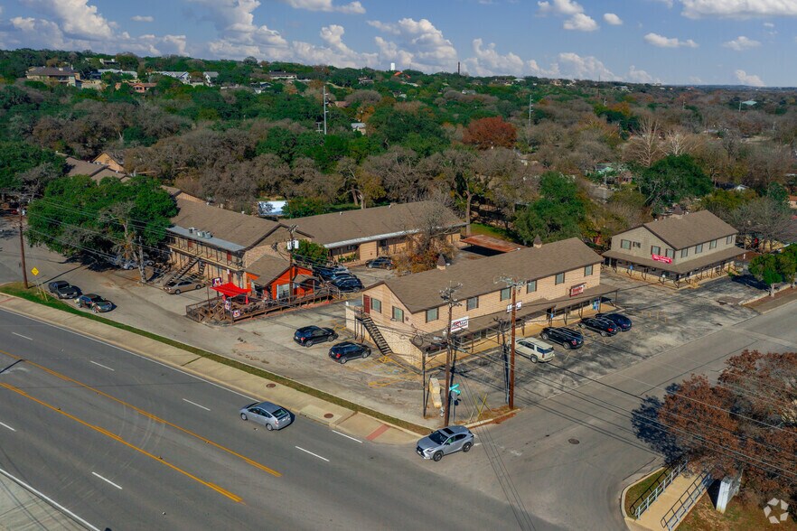 Primary Photo Of 730 Howard St, New Braunfels Apartments For Sale