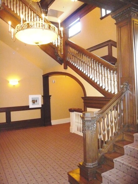 More Photos Of 108 N WASHINGTON St, Spokane Office For Lease