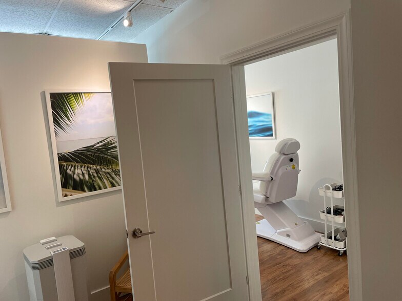 More Photos Of 161 Wailea Ike Pl, Wailea Office For Lease