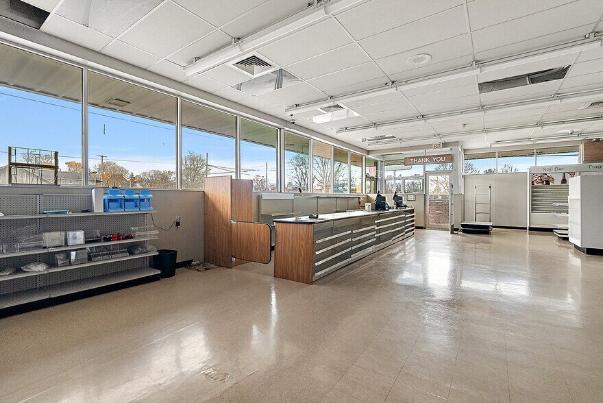 More Photos Of 10767 E Carson City Rd, Carson City Drugstore For Lease