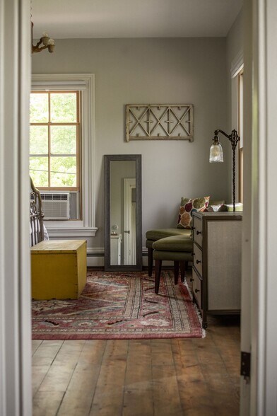 More Photos Of 102 Main St, Jefferson Hotel For Sale